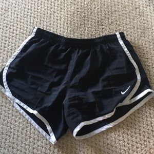 Nike Tempo Shorts size kids medium